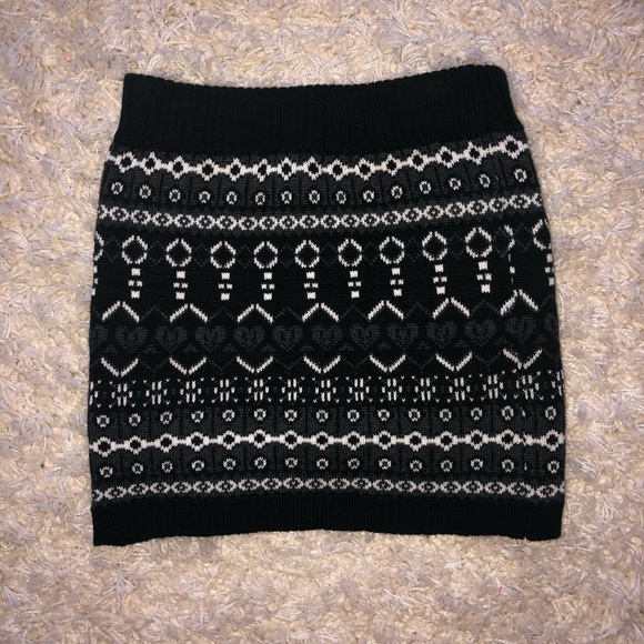 Knit Mini Skirt - Picture 2 of 4